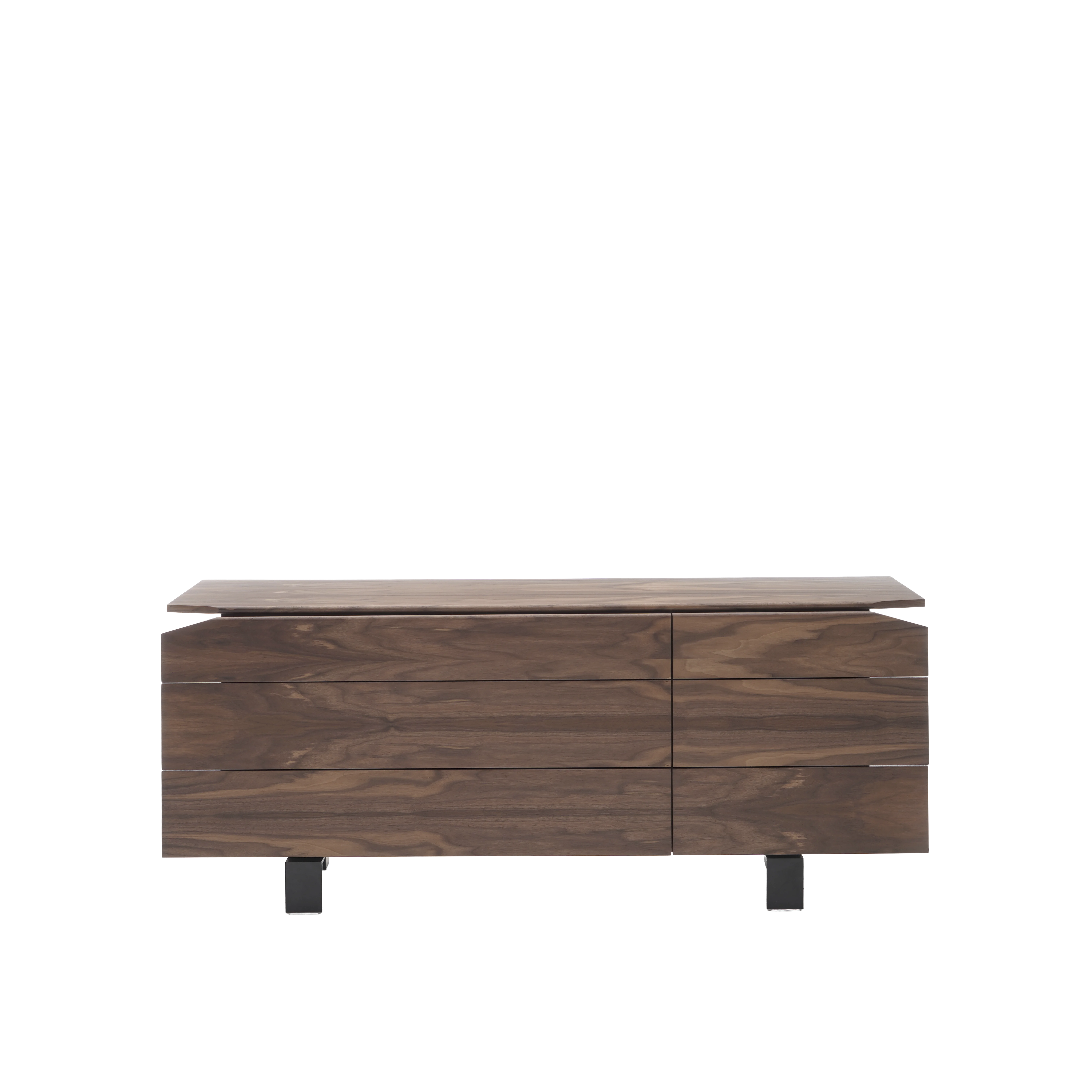 Ismata Chest, Komodin