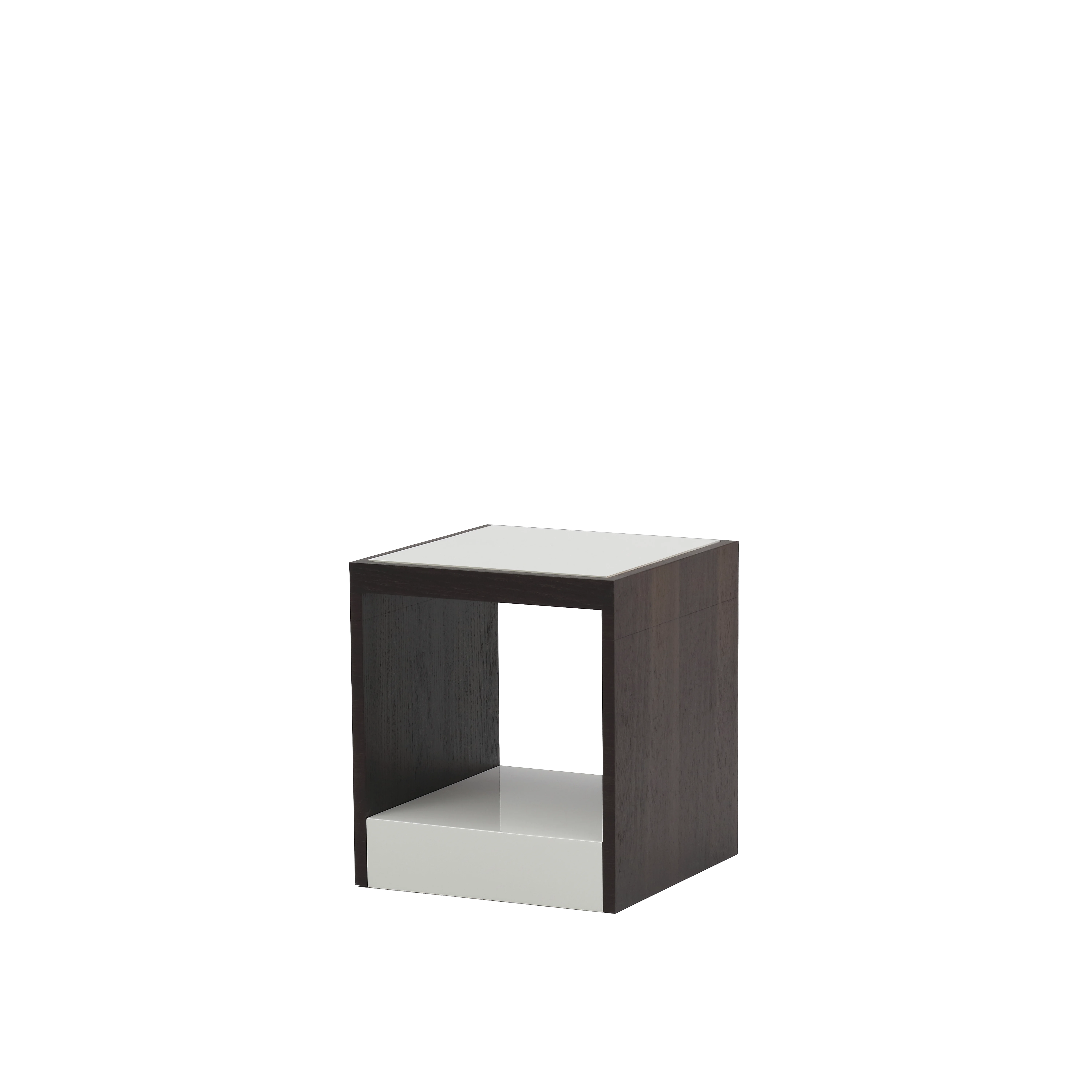 italia-2016-lampione-storage-unit-occasional-table